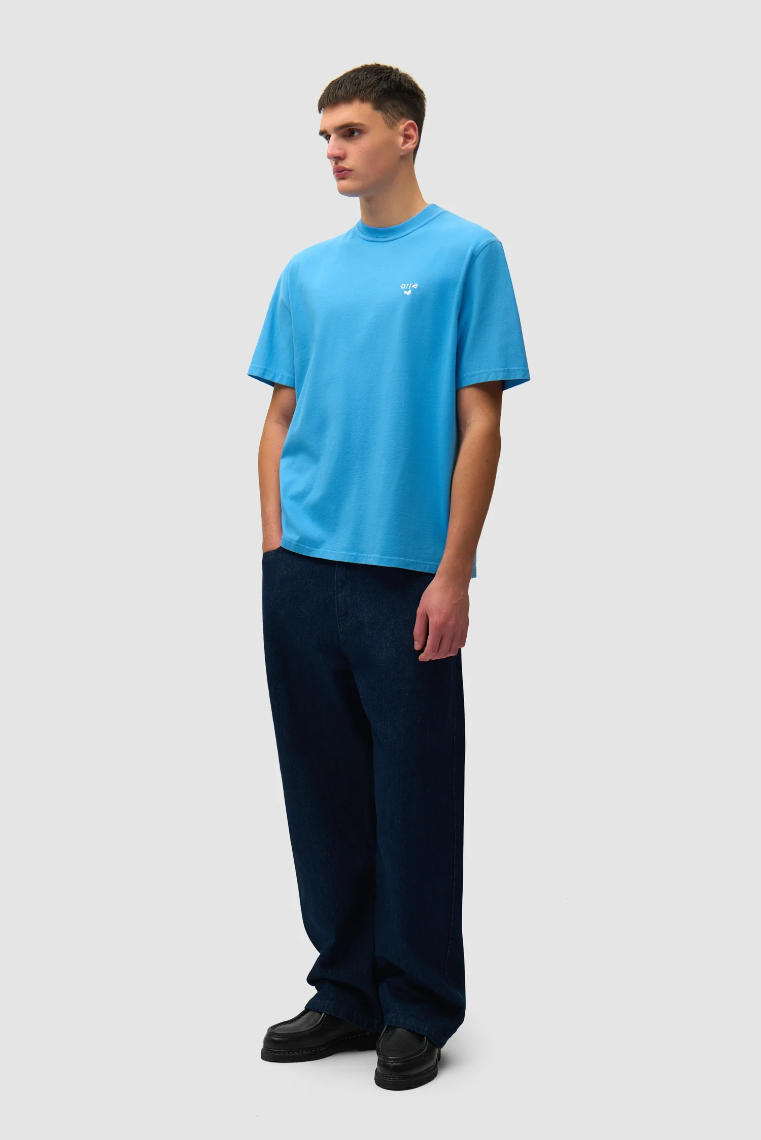 Heart Logo T-shirt - Blue - Image 5
